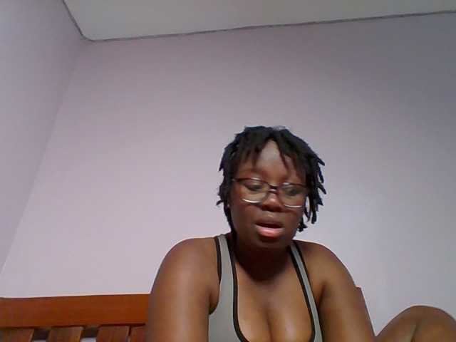 Sweetariah1 live webcam show