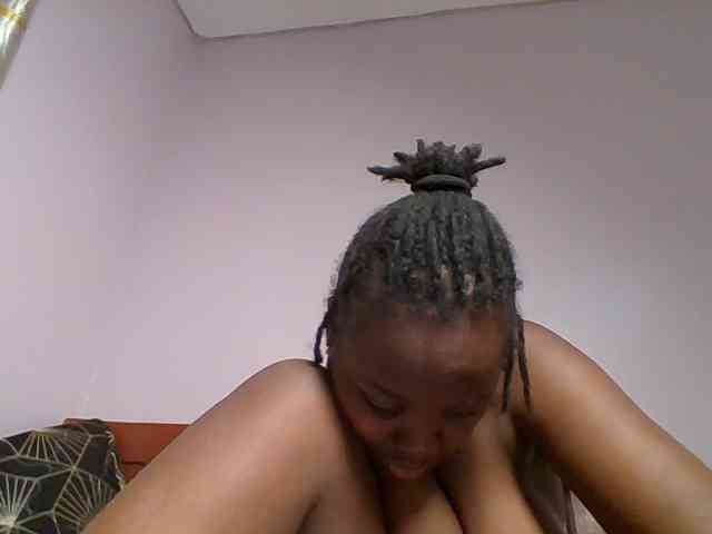Sweetariah1 webcam