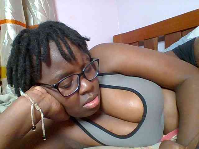 Sweetariah1 webcam