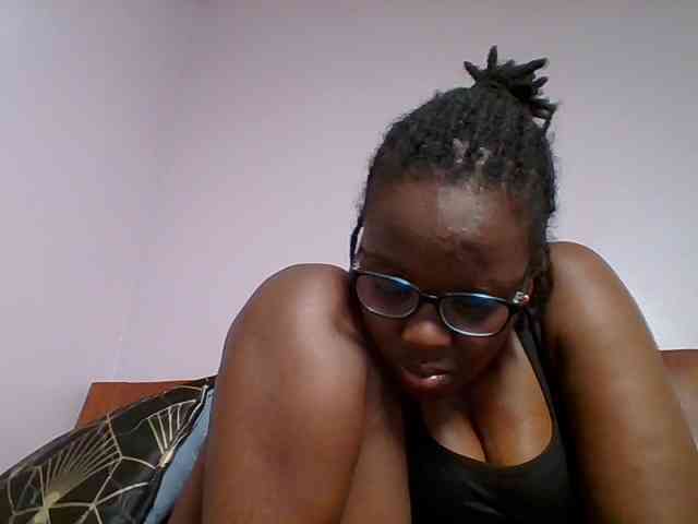 Sweetariah1 webcam