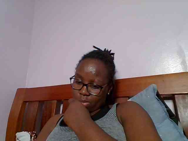 Sweetariah1 webcam
