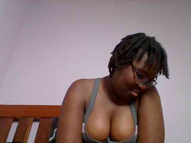 Sweetariah1 webcam