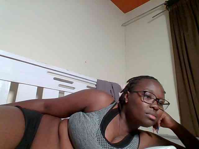 Sweetariah1 webcam