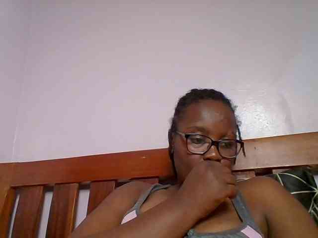 Sweetariah1 webcam