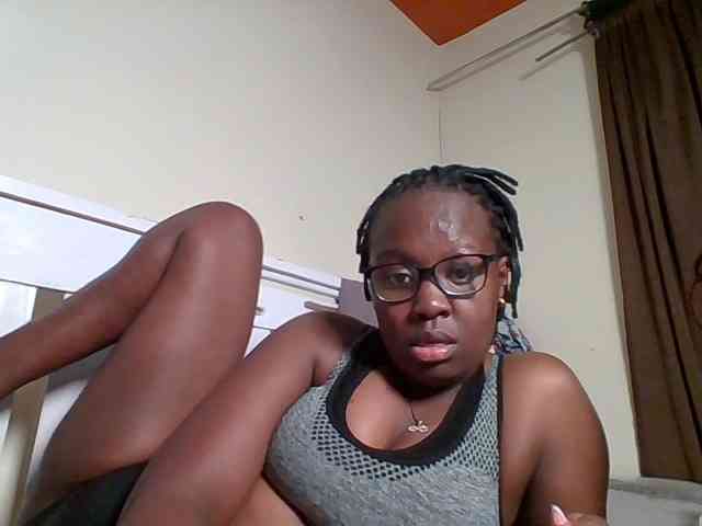 Sweetariah1 webcam