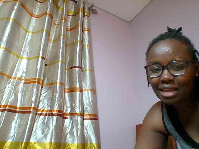 Sweetariah1 webcam