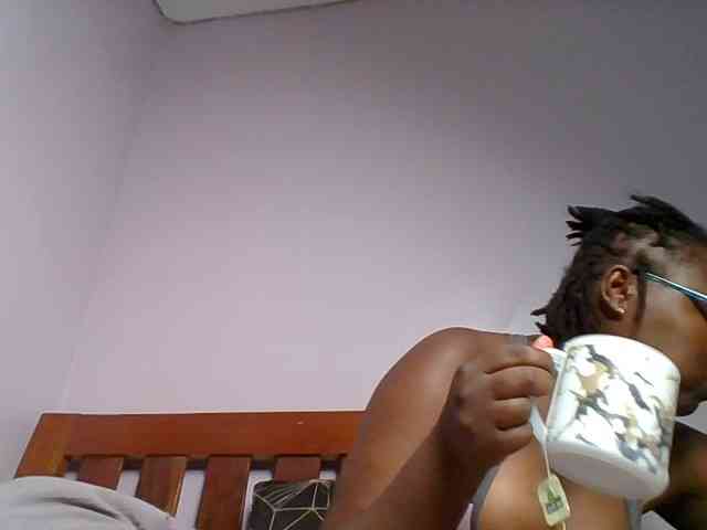 Sweetariah1 webcam