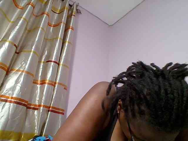 Sweetariah1 webcam
