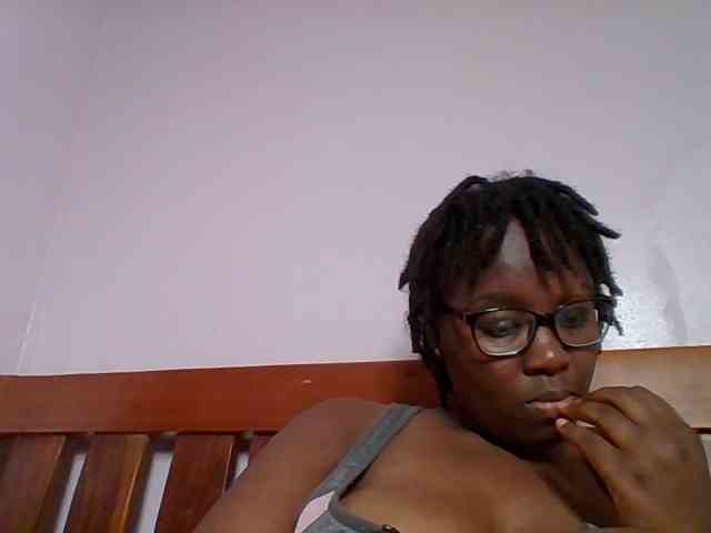 Sweetariah1 webcam