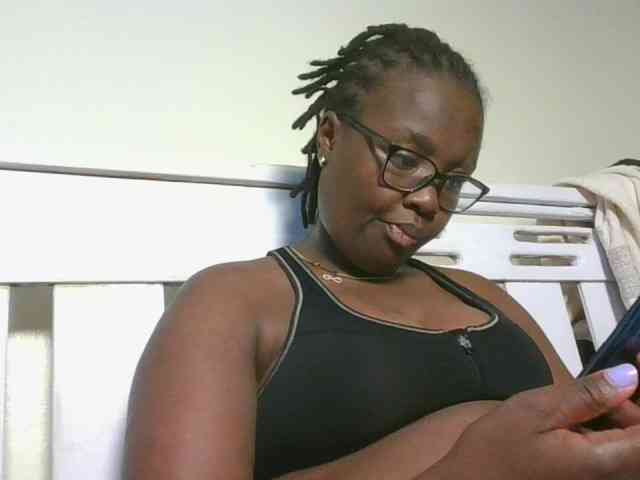 Model: Sweetariah1