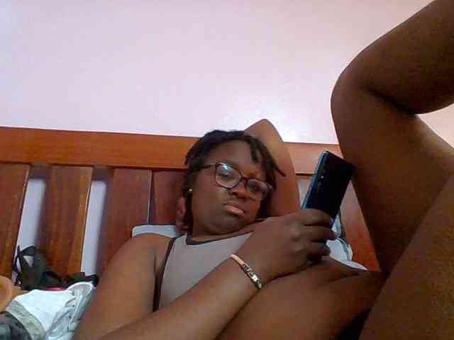 Sweetariah1 webcam