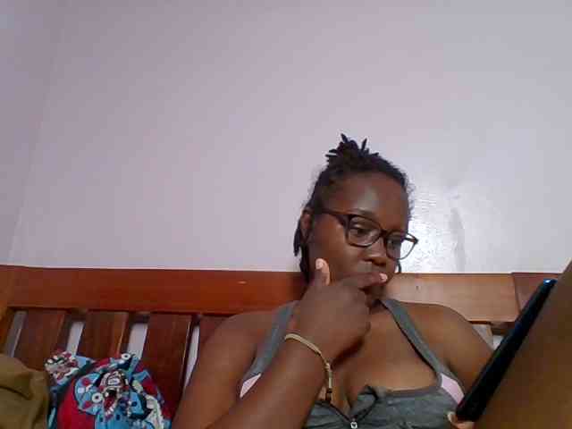 Sweetariah1 webcam