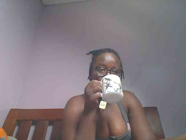 Sweetariah1 webcam