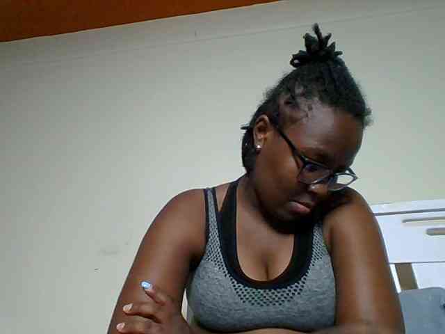 Sweetariah1 Live Webcam on BongaCams