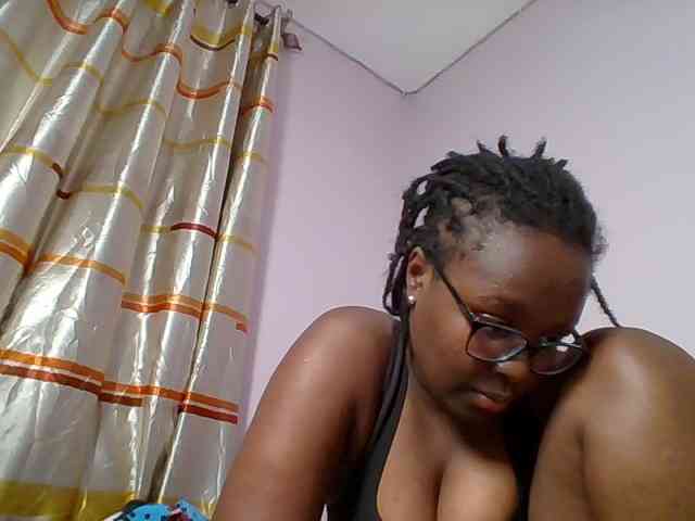 Sweetariah1 webcam