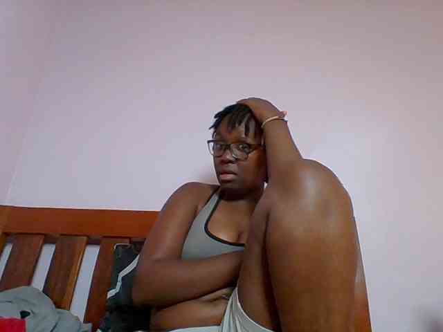 Sweetariah1 webcam