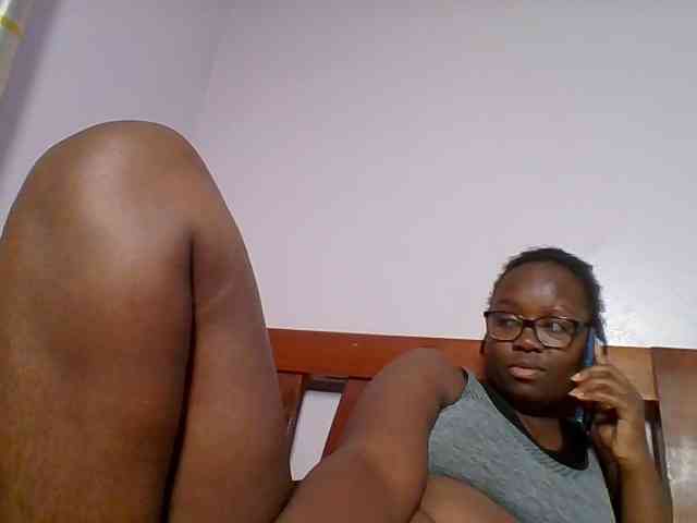 Sweetariah1 webcam