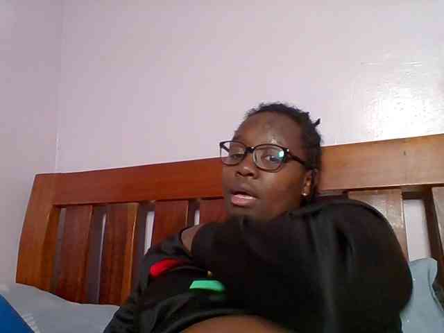 Sweetariah1 webcam