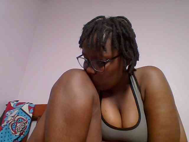 Sweetariah1 webcam