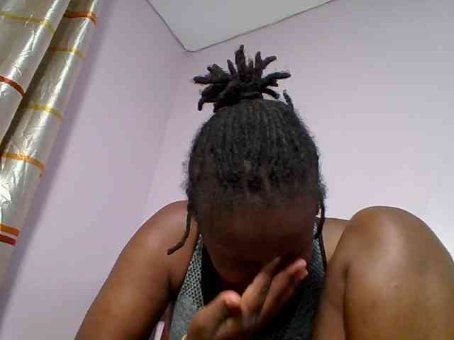 Sweetariah1 webcam