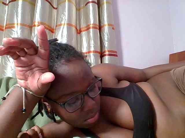 Sweetariah1 webcam