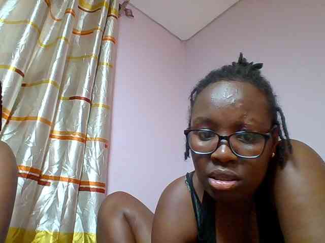 Sweetariah1 webcam