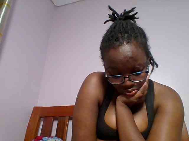 Sweetariah1 webcam