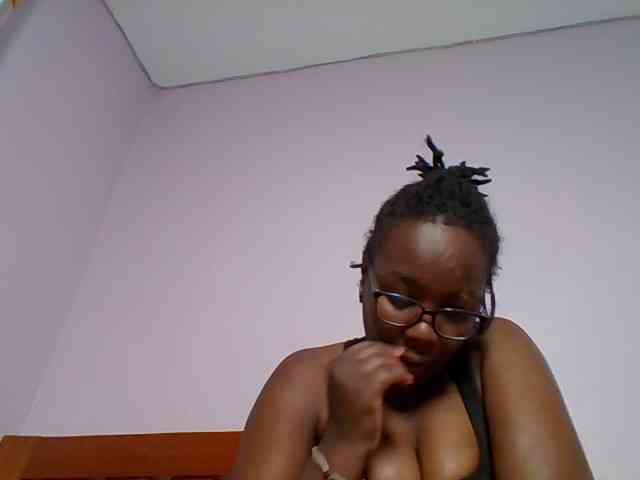 Sweetariah1 webcam