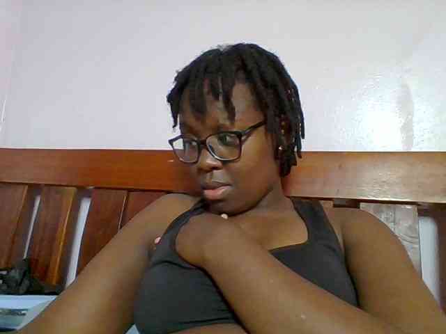 Sweetariah1 webcam