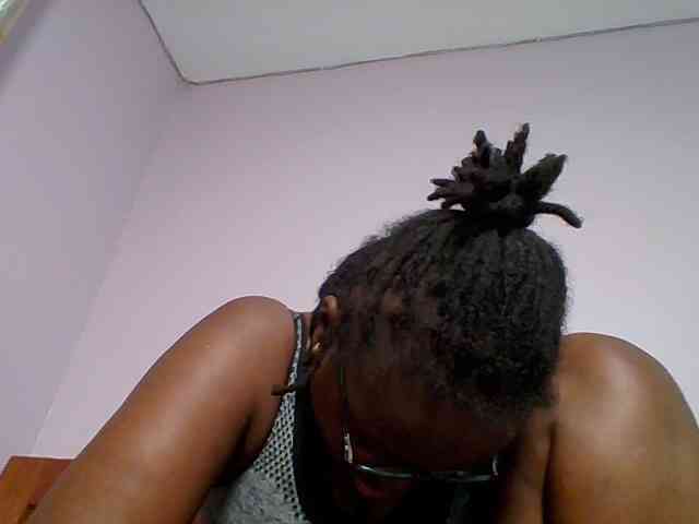 Sweetariah1 webcam