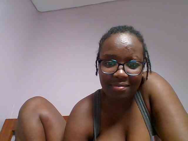 Sweetariah1 webcam