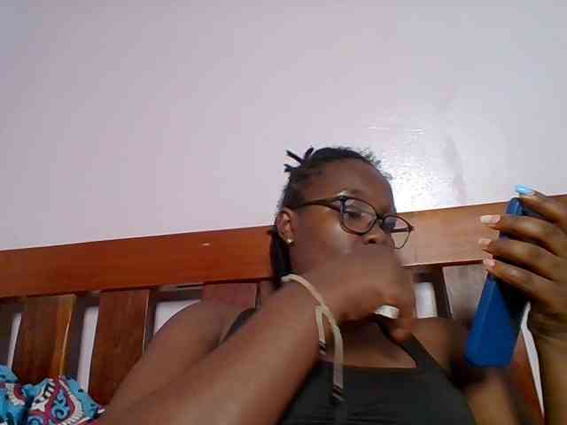 Sweetariah1 webcam