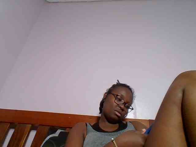 Sweetariah1 webcam