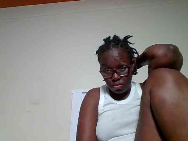 Model: Sweetariah1