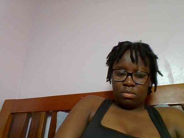 Sweetariah1 webcam