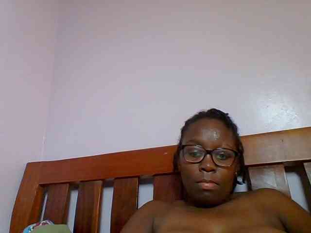 Sweetariah1 webcam