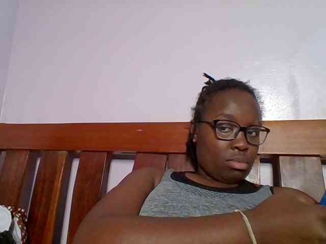 Sweetariah1 webcam