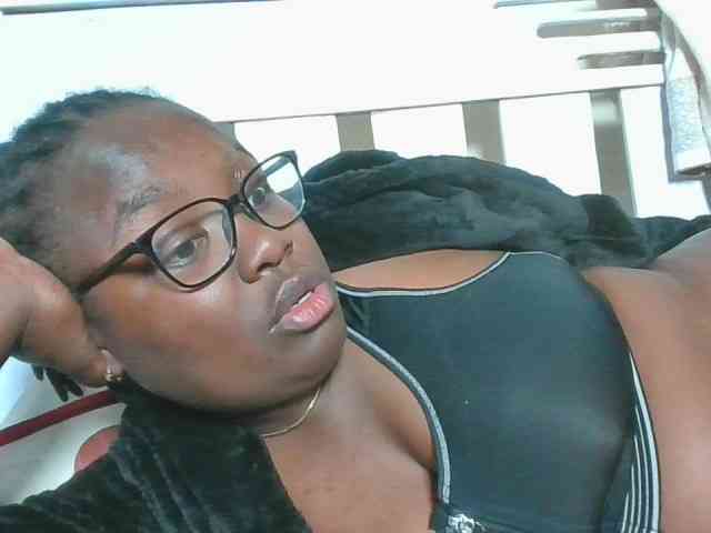 Sweetariah1 webcam