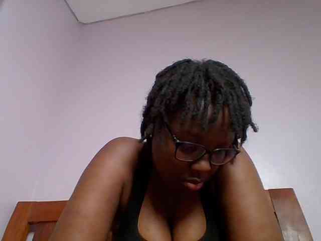 Sweetariah1 webcam