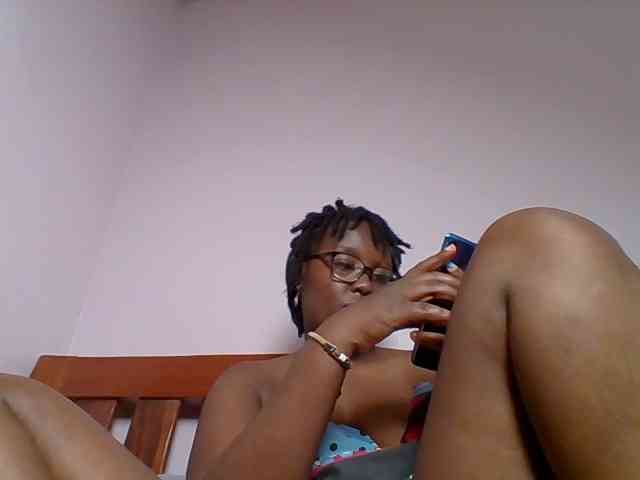 Sweetariah1 webcam