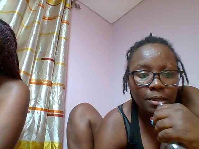 Sweetariah1 webcam