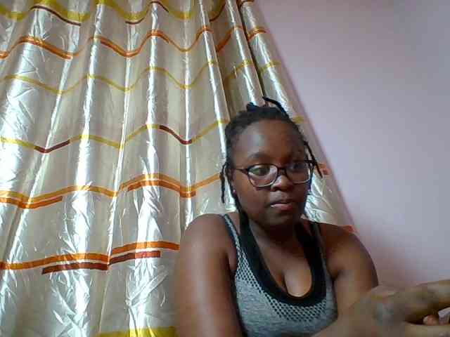 Sweetariah1 webcam