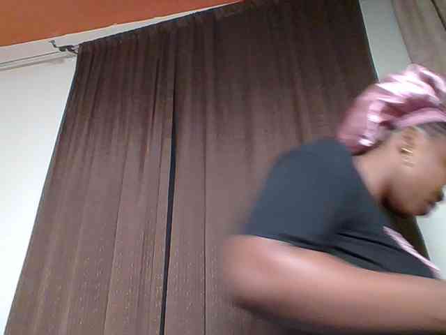 Sweetariah1 webcam