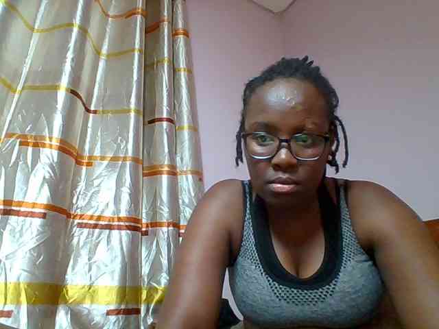 Sweetariah1 webcam