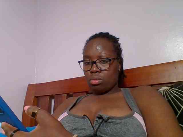 Sweetariah1 webcam