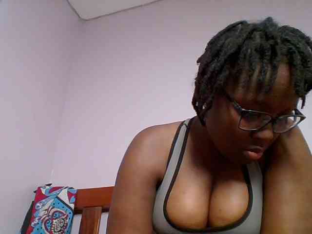 Sweetariah1 webcam