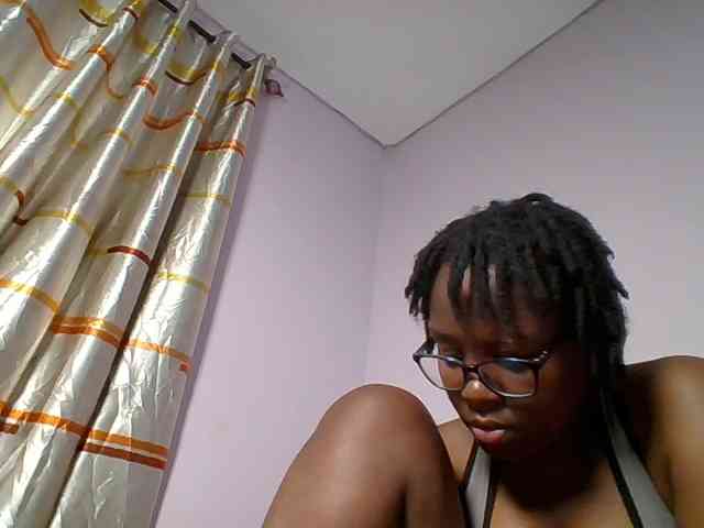 Sweetariah1 webcam