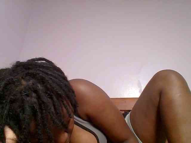 Sweetariah1 webcam