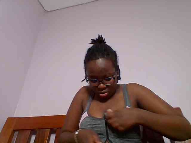 Sweetariah1 webcam