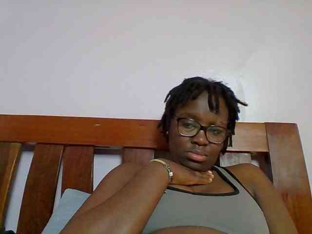 Sweetariah1 webcam